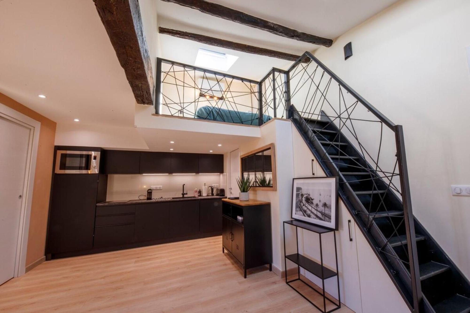 06A2 - Heart Of Old Nice Beautiful Renovated Apartment 外观 照片