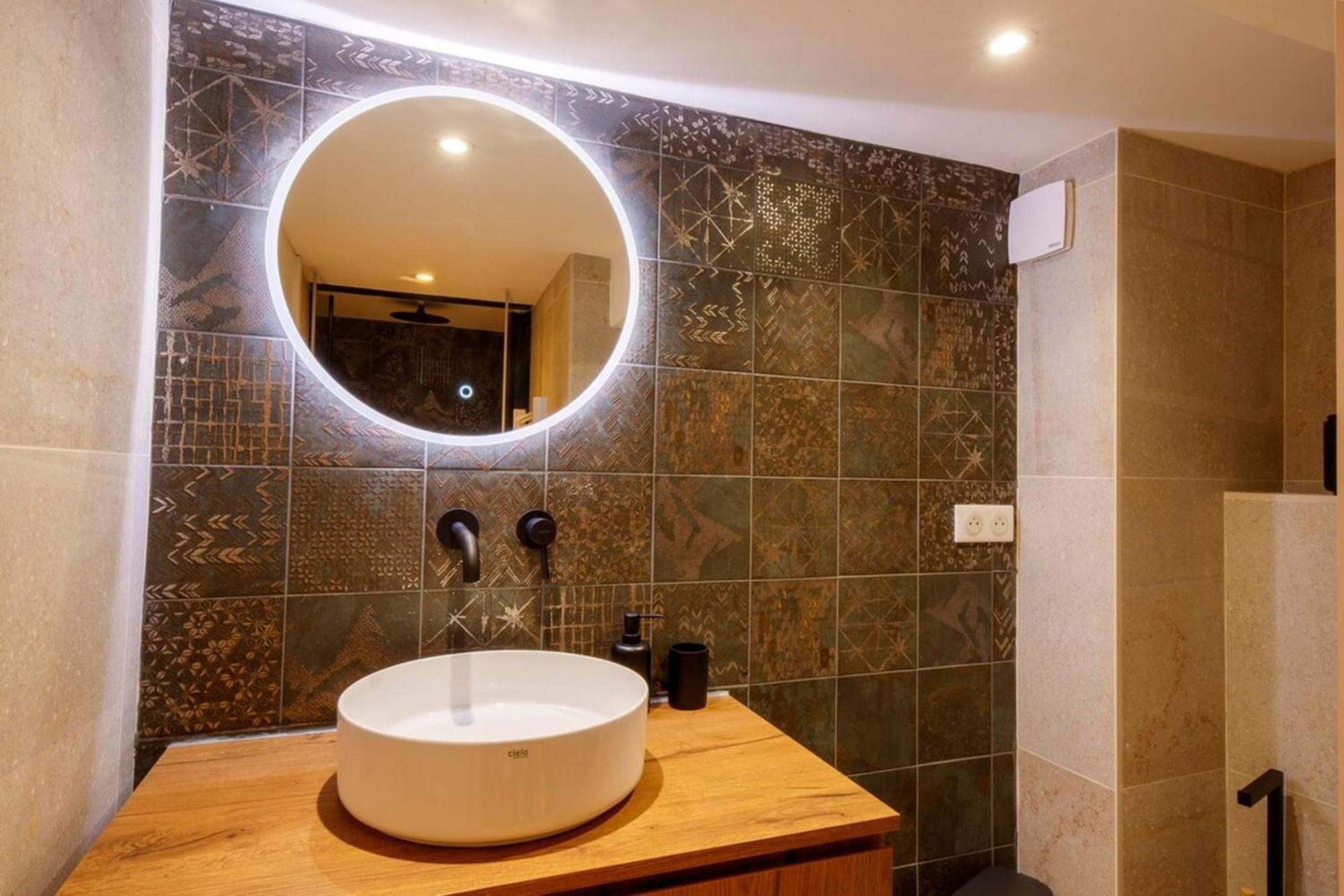 06A2 - Heart Of Old Nice Beautiful Renovated Apartment 外观 照片