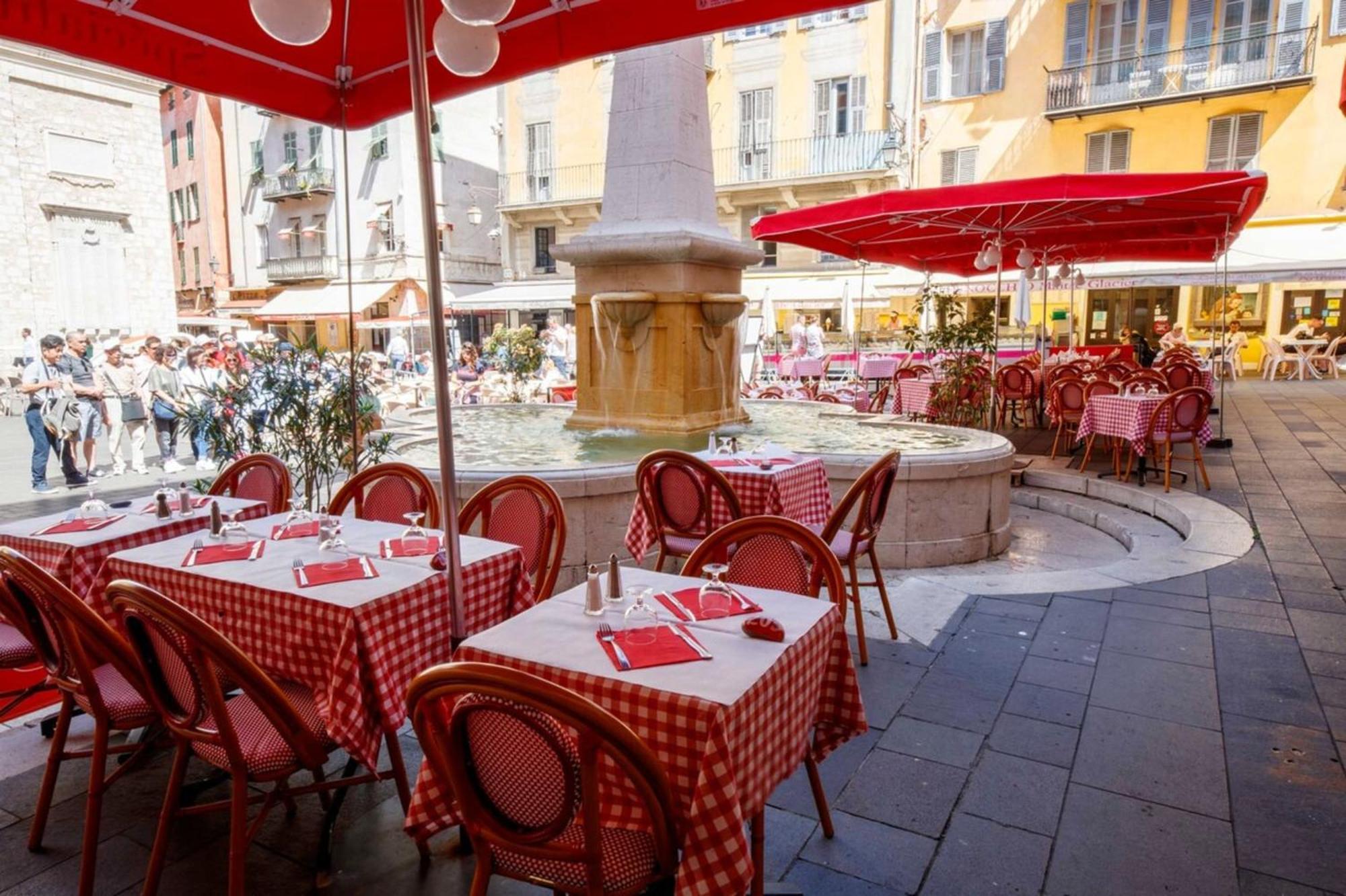 06A2 - Heart Of Old Nice Beautiful Renovated Apartment 外观 照片
